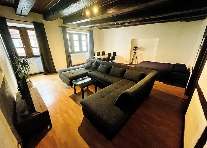 Maison A Colombages Au Coeur Du Centre Apartamento